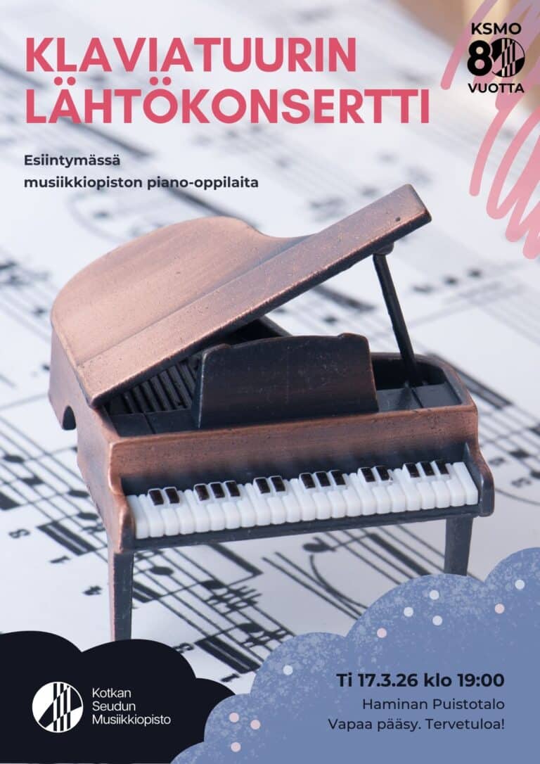 miniatyyripiano nuottien päällä